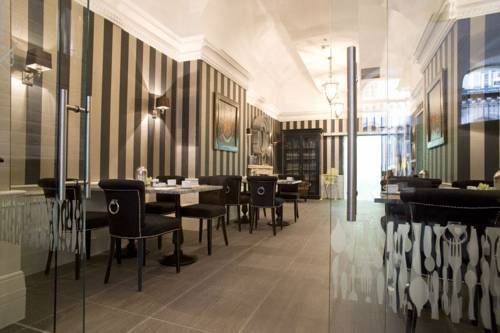 Alta Moda Fashion Отель 4*